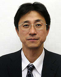 宮前委員長近影